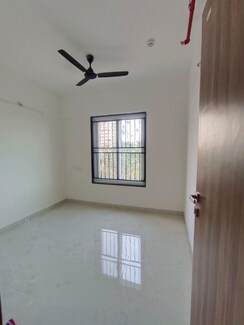 2 BHK Apartment For Rent in Kohinoor Shangrila