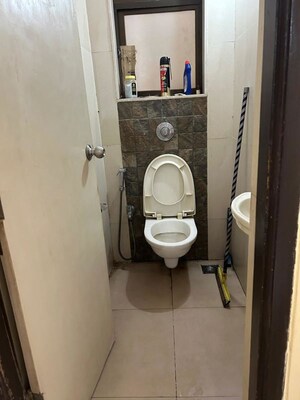 Bathroom in 1.5 BHK Apartment at Omkar CHS Chembur, Chembur – for Rent
