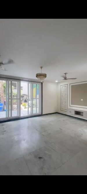 5 BHK Villa For Rent in Nirvana Country