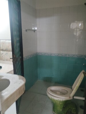 Bathroom in 3 BHK Builder Floor at Unitech South City II, Sector 50 – for Sale