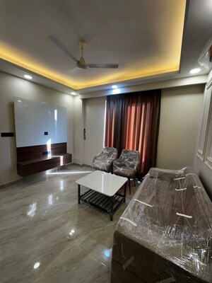 1 BHK Builder Floor For Rent in Sector 52