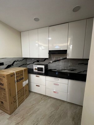 Kitchen in 1 BHK Builder Floor at Sector 52 – for Rent