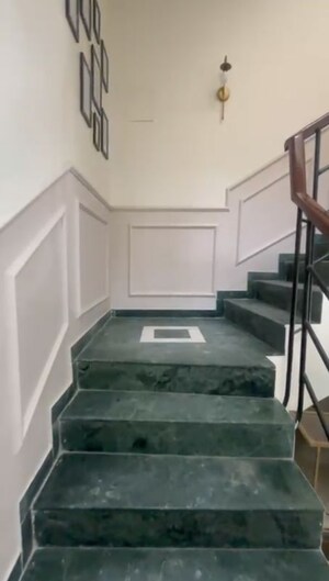 Staircase in 5 BHK Villa at Unitech Nirvana Country Aspen Greens, Sector 50 – for Rent