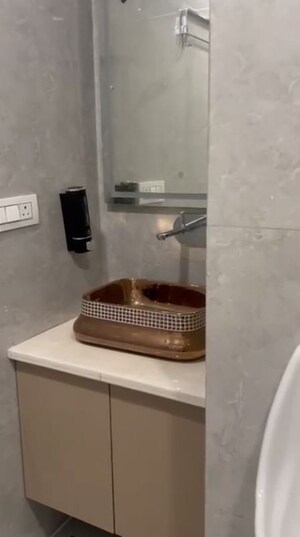 Furnished Amenities in 5 BHK Villa at Unitech Nirvana Country Aspen Greens, Sector 50 – for Rent