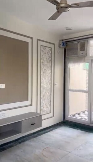 Room in 5 BHK Villa at Unitech Nirvana Country Aspen Greens, Sector 50 – for Rent