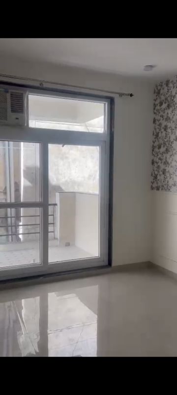 5 BHK + Pooja Room,Servant Room,Study Room,Extra Room,Basement,Store Room 310 Sq.Yd. Villa in Unitech Nirvana Country Aspen Greens