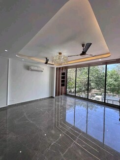 4 BHK + Servant Room,Extra Room,Store Room Builder Floor For Rent in Chattarpur