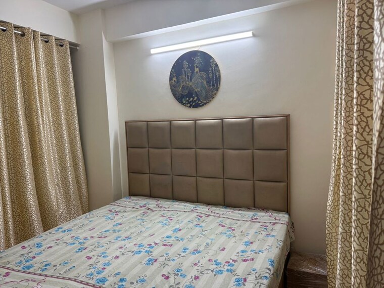 Bedroom, auric-city-homes 3 Bedroom 300 Sq.Ft. Apartment In Sector 82 Faridabad 10330655
