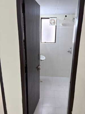 Bathroom in 3 BHK Apartment at Amolik Sankalp, Sector 85 – for Rent