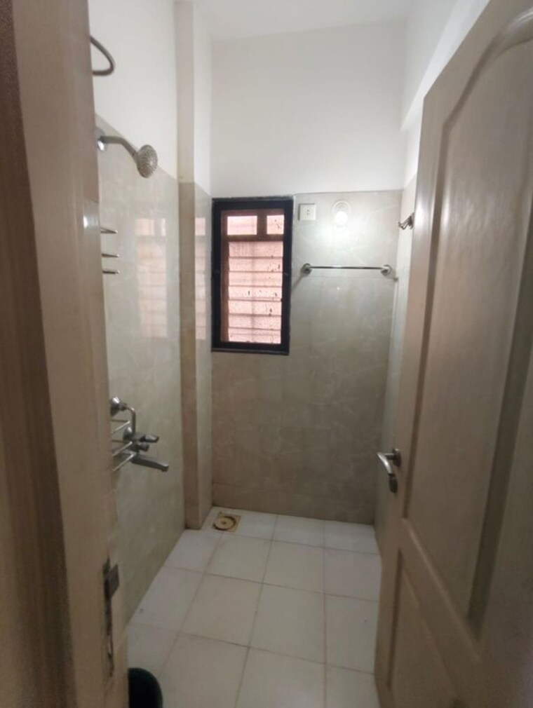 Bathroom, puranik-hometown 1 Bedroom 400 Sq.Ft. Apartment In Ghodbunder Road Thane 10330669