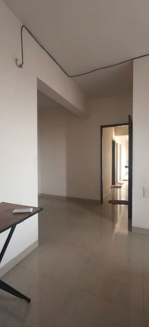Room in 3 BHK Apartment at Nagpur Station – for Rent
