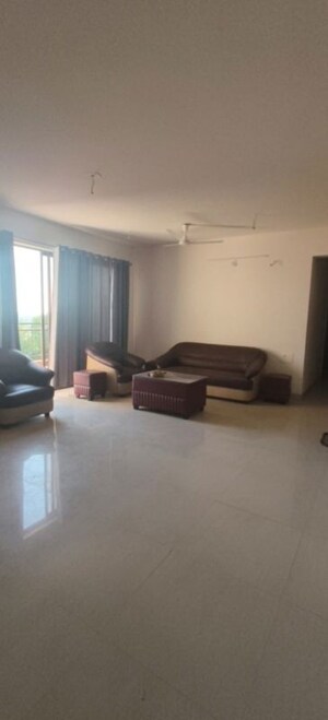 Living Room in 3 BHK Apartment at Nagpur Station – for Rent