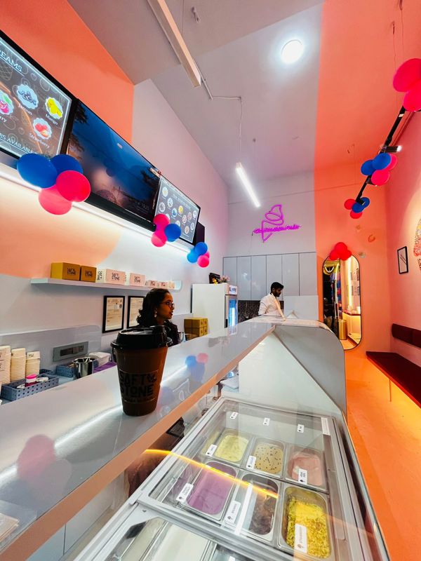 Retail Shop For Rent in Thane West