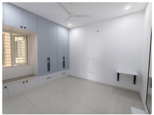 Room in 3 BHK Apartment at Aparna Zenon, Puppalaguda – for Rent