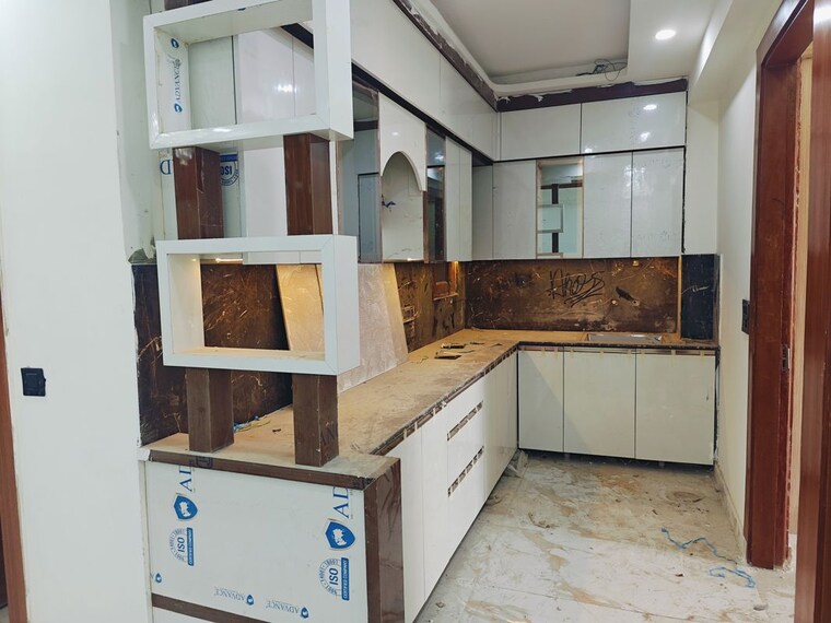 Kitchen, noida central 3 Bedroom 1400 Sq.Ft. Builder Floor In Noida Central Noida 10330701