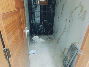 Attached Bathroom in 3 BHK Builder Floor at Noida Central – for Rent