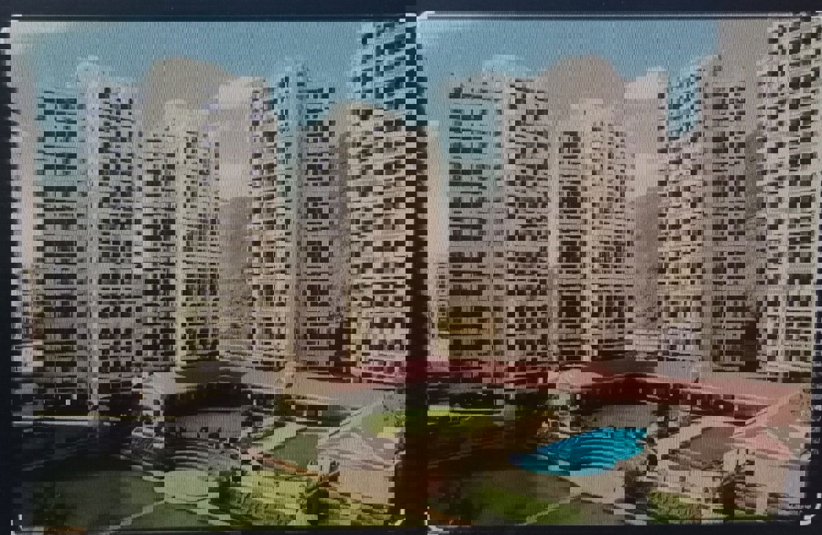 3 BHK + Extra Room 1800 Sq.Ft. Apartment in Regency Gardens