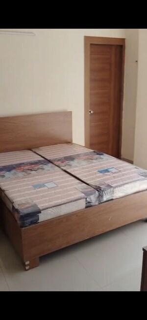 3 BHK Apartment For Rent in Pyramid Altia, Sector 70