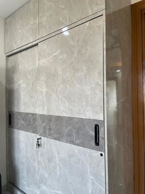 Bathroom in 3 BHK Apartment at Signature Global City 63A, Sector 63a – for Rent