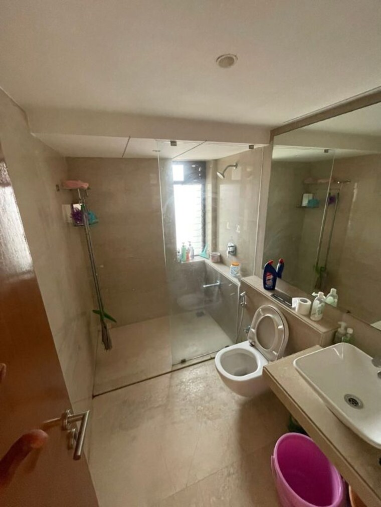 Bathroom, andheri west 3 Bedroom 1100 Sq.Ft. Apartment In Andheri West Mumbai 10330744