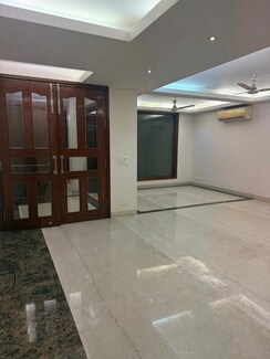 6 BHK Builder Floor For Sale in Sector 31