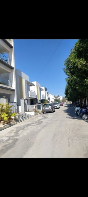 4 BHK Villa For Sale in Mahidhara Luxuria, Peeranchuruvu