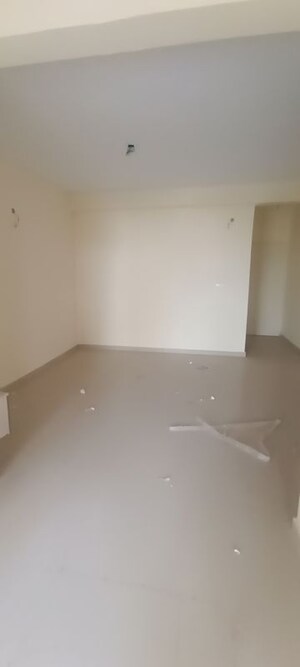 Room in 2 BHK Apartment at Pyramid Midtown, Sector 59 – for Rent