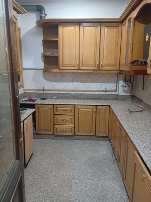 Kitchen in 5 BHK Builder Floor at Sector 33 – for Sale