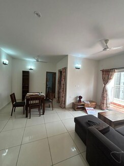2 BHK Apartment For Rent in Prestige Willow Tree