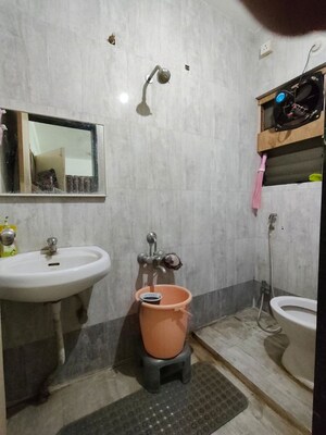 Bathroom in 2 BHK Apartment at Daulat Nagar, Anand Nagar – for Rent