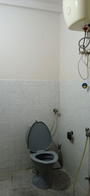 Bathroom in 3 BHK Apartment at Banjara Hills – for Sale