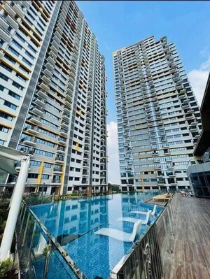2 BHK Apartment For Sale in Amanora Gold Towers, Hadapsar
