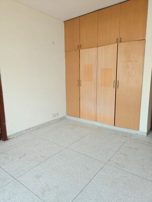 Room in 2 BHK Independent House at Orchid Island, Sector 51 – for Rent