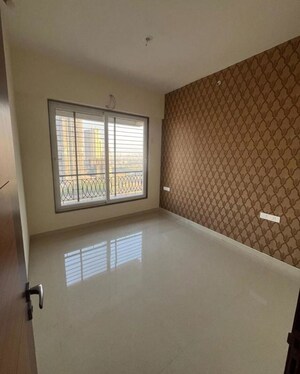 Room in 2 BHK Apartment at Paradise Sai World Empire, Kharghar – for Rent