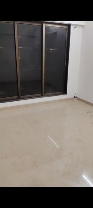 Room in 2 BHK Apartment at Kurla East – for Rent