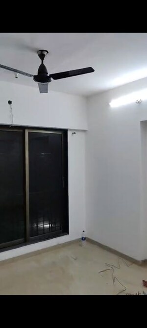 Room in 2 BHK Apartment at Kurla East – for Rent