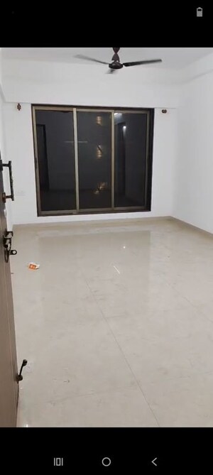 Room in 2 BHK Apartment at Kurla East – for Rent