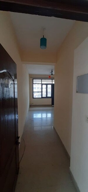 Room in 2 BHK Apartment at Vashisht Heights, Sector 87 – for Sale