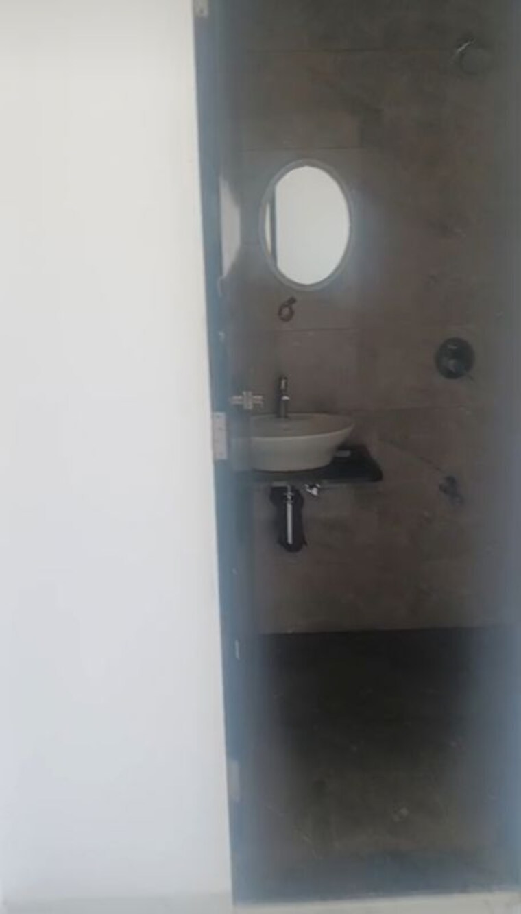 Bathroom, anand-bhuvan-matunga 2 Bedroom 450 Sq.Ft. Apartment In Matunga West Mumbai 10330895