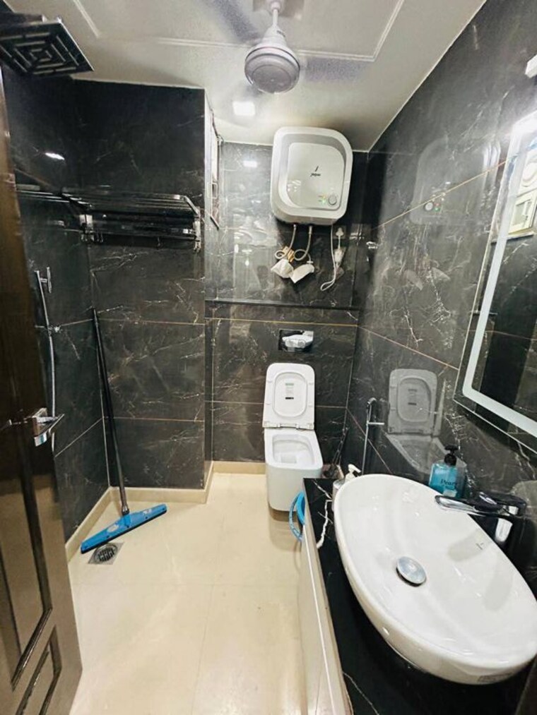 Team Area, ardee-city 2 Bedroom 1350 Sq.Ft. Builder Floor In Sector 52 Gurgaon 10330894
