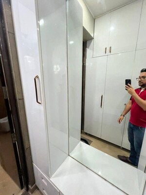 Building Lobby in 2 BHK Builder Floor at Ardee City, Sector 52 – for Rent