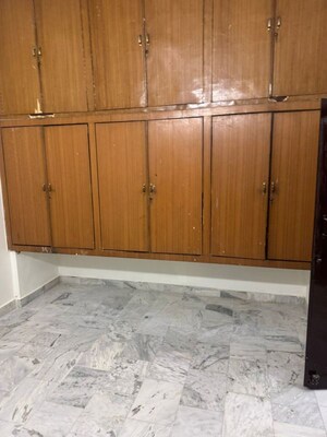Room in 2 BHK Independent House at Gomti Nagar – for Rent