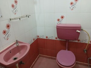Bathroom in 2 BHK Independent House at Gomti Nagar – for Rent