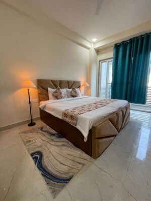 Bedroom in 2.5 BHK Apartment at Central Park Bellavista Towers, Sector 48 – for Rent