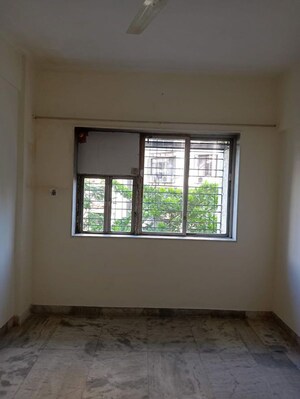Room in 1 BHK Apartment at Vasant Aradhana, Kandivali West – for Rent