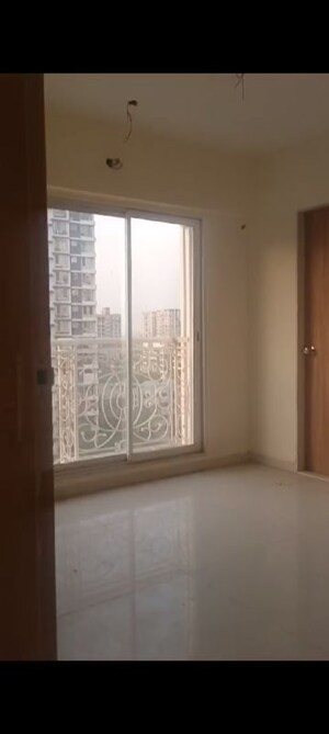 Room in 2 BHK Apartment at Sayba Heritage, Kurla East – for Rent