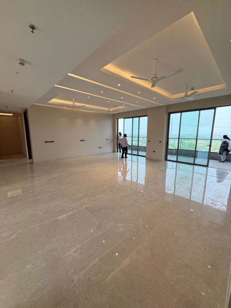 Room, gulshan-dynasty 4 Bedroom 4700 Sq.Ft. Apartment In Sector 144 Noida 10330966
