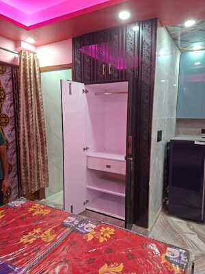 Bedroom in 2 BHK Builder Floor at Sector 43 – for Rent