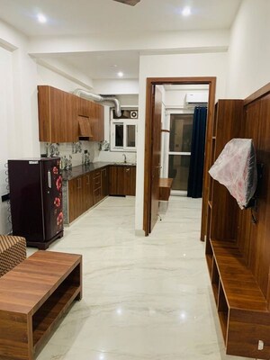 Kitchen in 2 BHK Builder Floor at Sector 43 – for Rent