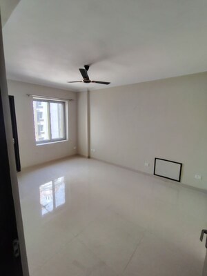 Room in 3 BHK Apartment at Eiffel Vivassa Estate, Bagiamau – for Rent